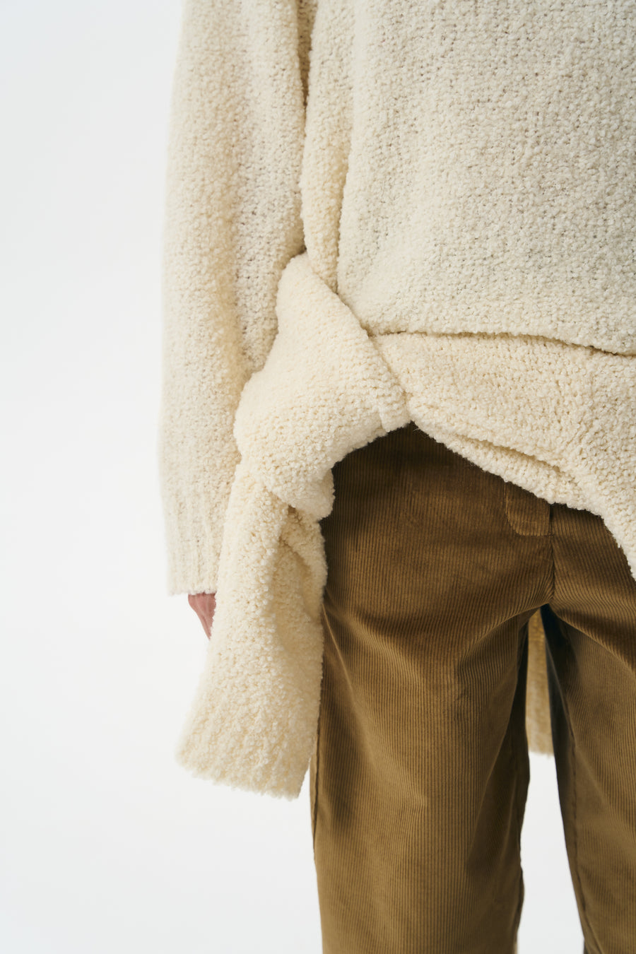 BOUCLE SWEATER | MILKSHAKE