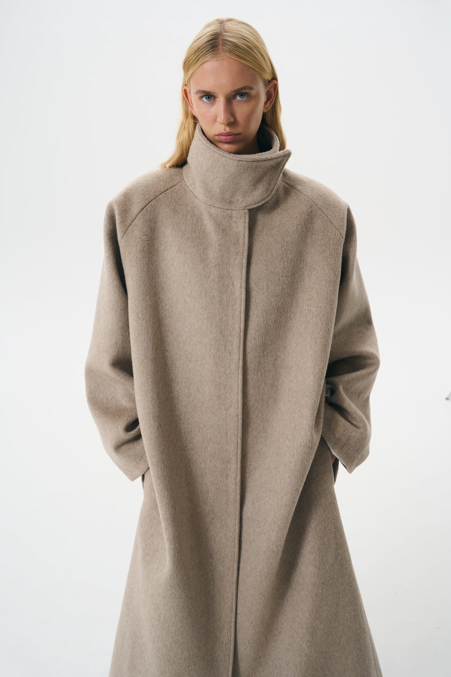 LONG ALPACA COAT | BARLEY