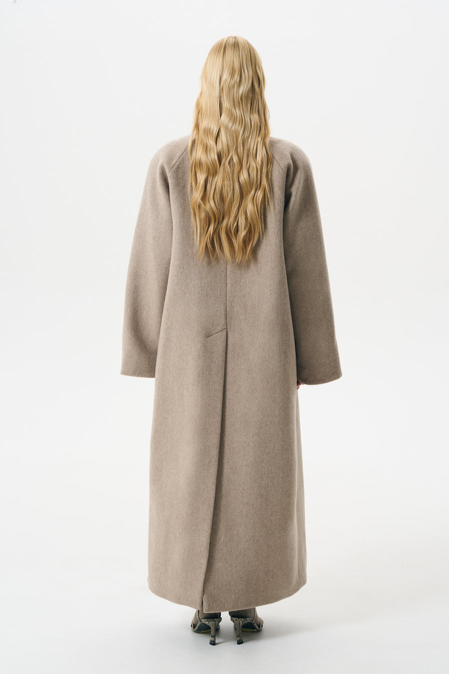 LONG ALPACA COAT | BARLEY