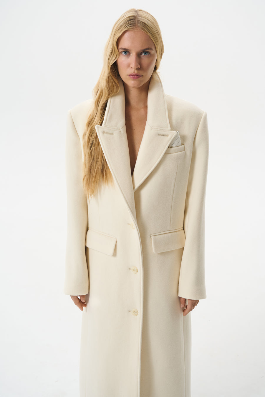 SIGNATURE SINGLE-BREASTED COAT | VANILLA