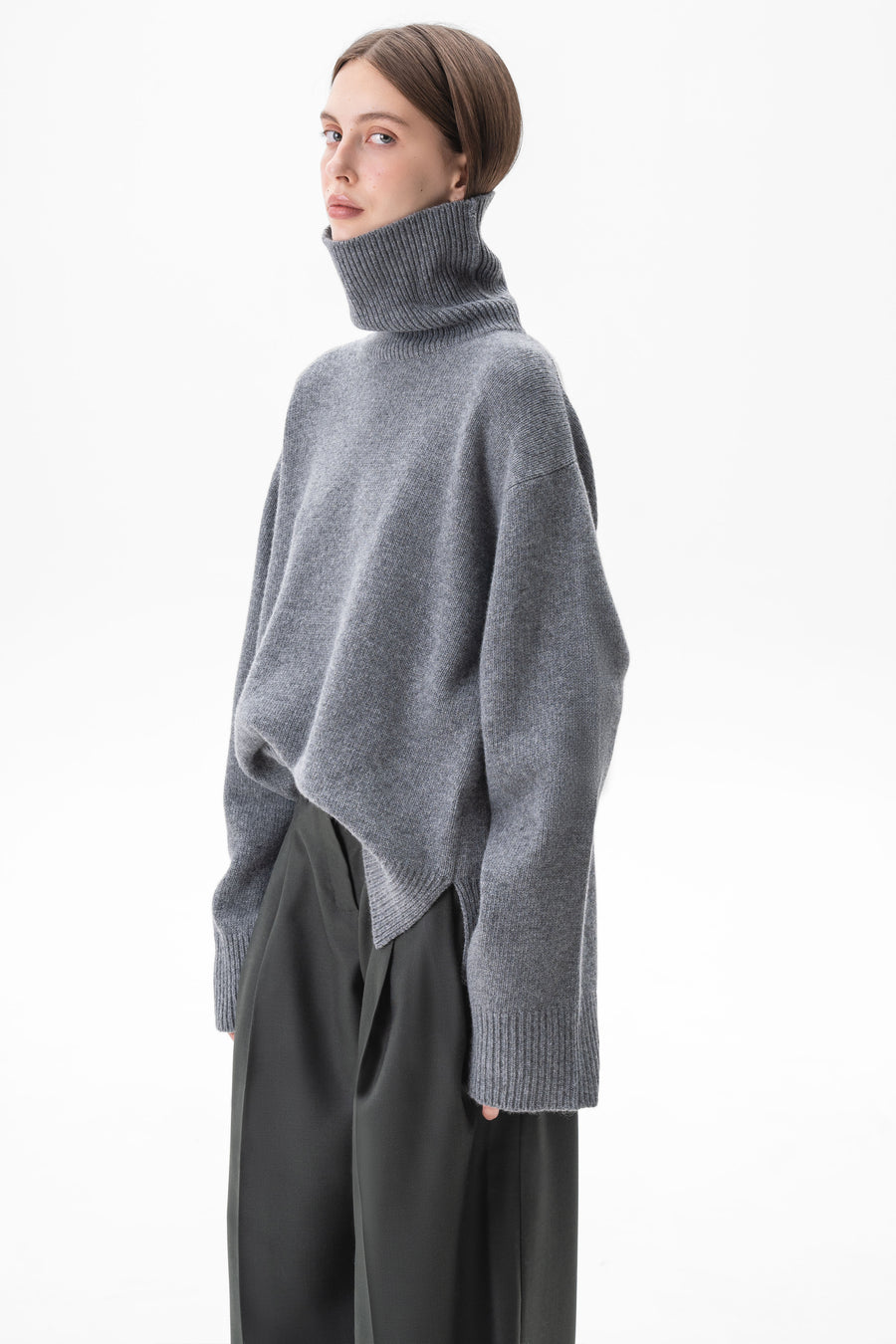 TURTLENECK OVERSIZE SWEATER | GRAY