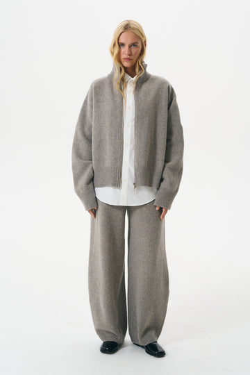 O-SHAPE LAMBSWOOL PANTS | HALVA