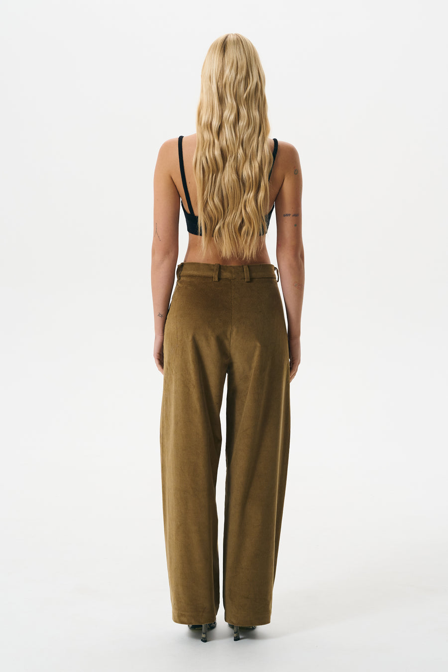 O-SHAPE CORDUROY TROUSERS | TOFFEE