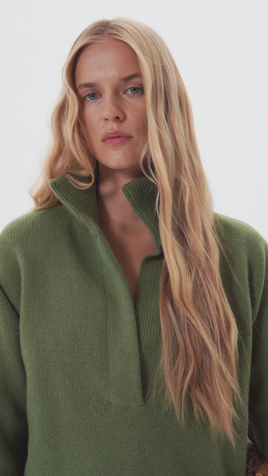 REVERSE LAMBSWOOL POLO | SAGE